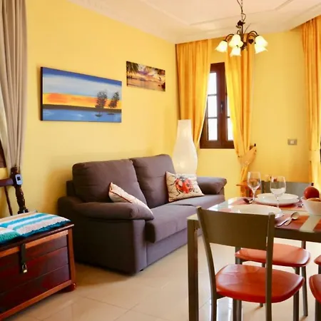 شقة Atlantico Holiday طوستا ديل سيلونثيو