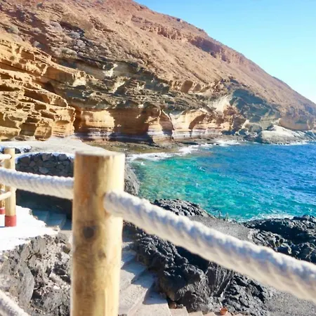 Atlantico Holiday * طوستا ديل سيلونثيو